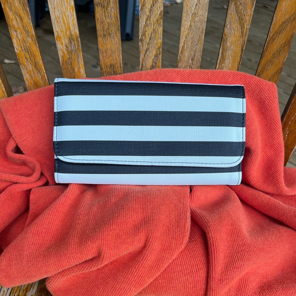 Kut Wallet black and white striped